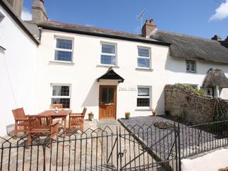 Click here for more about Tea Cosy Cottage