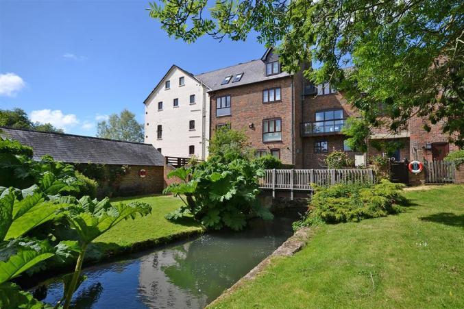 4 Bickton Mill a british holiday cottage for 7 in , 