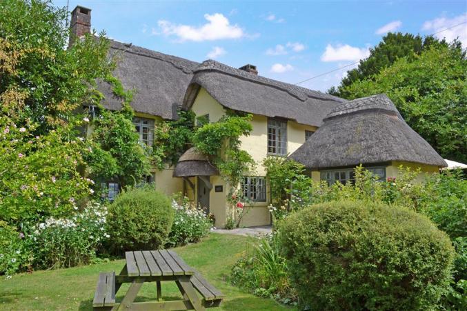 Beck Cottage a british holiday cottage for 12 in , 