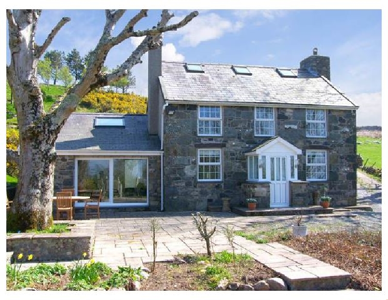 Click here for more about Owl Farmhouse