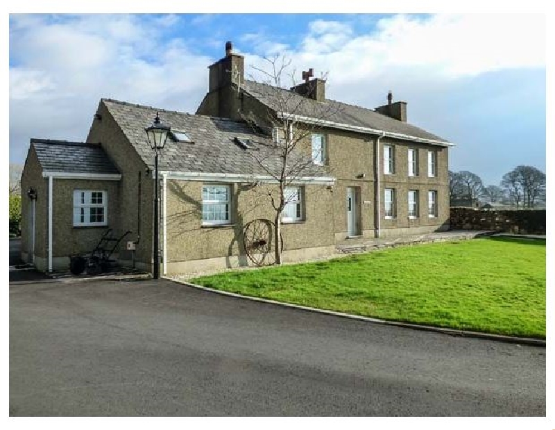 Click here for more about Garreg Wen Isaf Bach