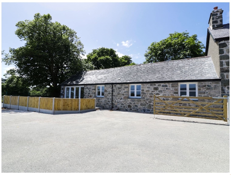 Click here for more about Cefn Bryn Bach