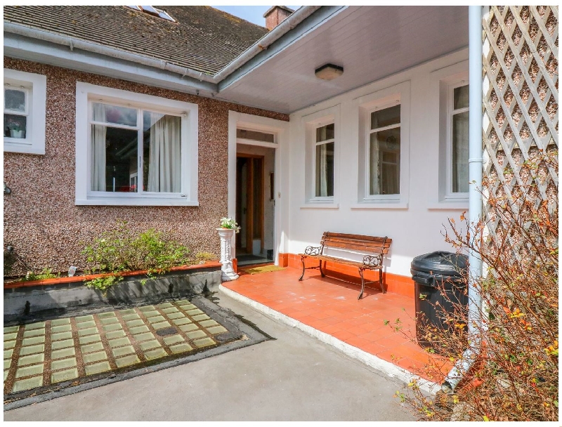 Click here for more about Bay View Apartment