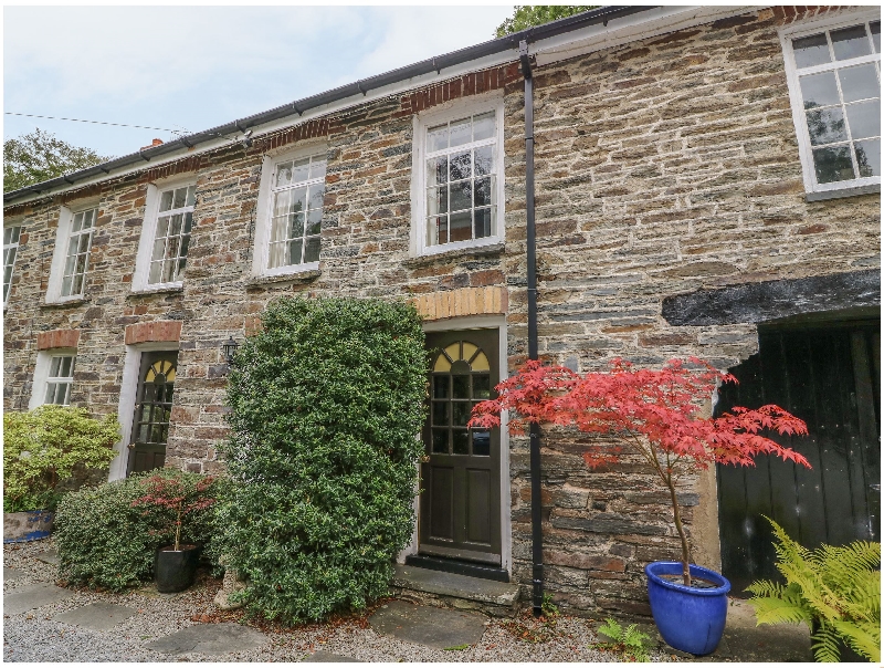 Click here for more about Waterwheel Cottage